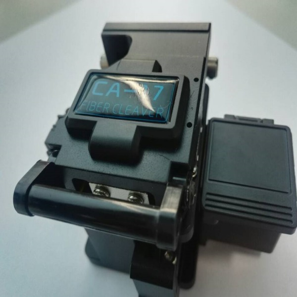 Fiber Cleaver ကိုအသုံးပြုနည်း